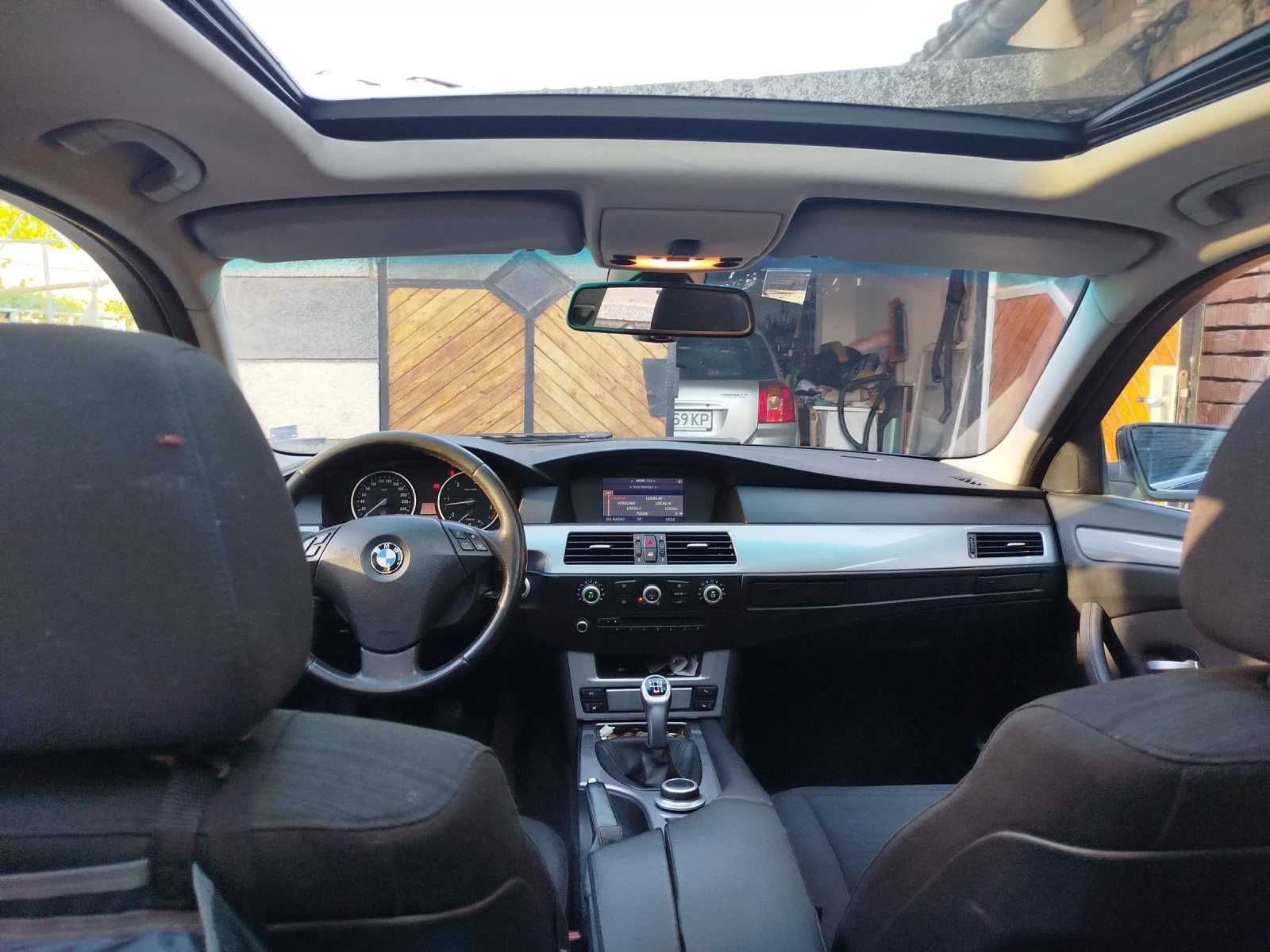 BMW 525 D Комби Facelift , снимка 10 - Автомобили и джипове - 54839847