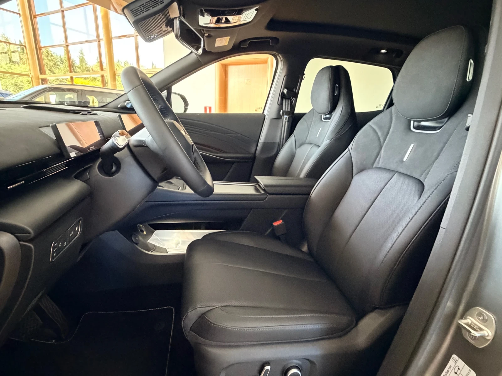 Omoda 7 EXCLUSIVE 278кс. Phev , снимка 11 - Автомобили и джипове - 55050897