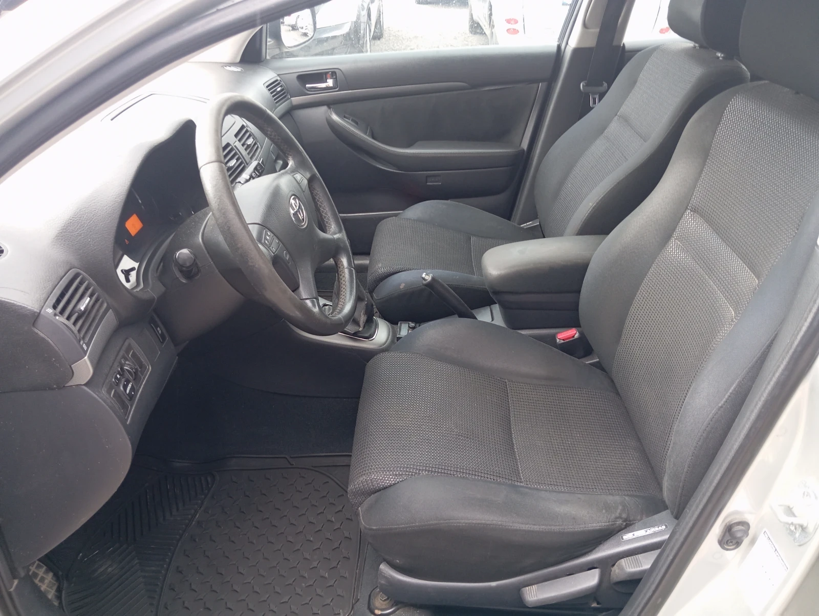 Toyota Avensis Лизинг , снимка 7 - Автомобили и джипове - 55332973