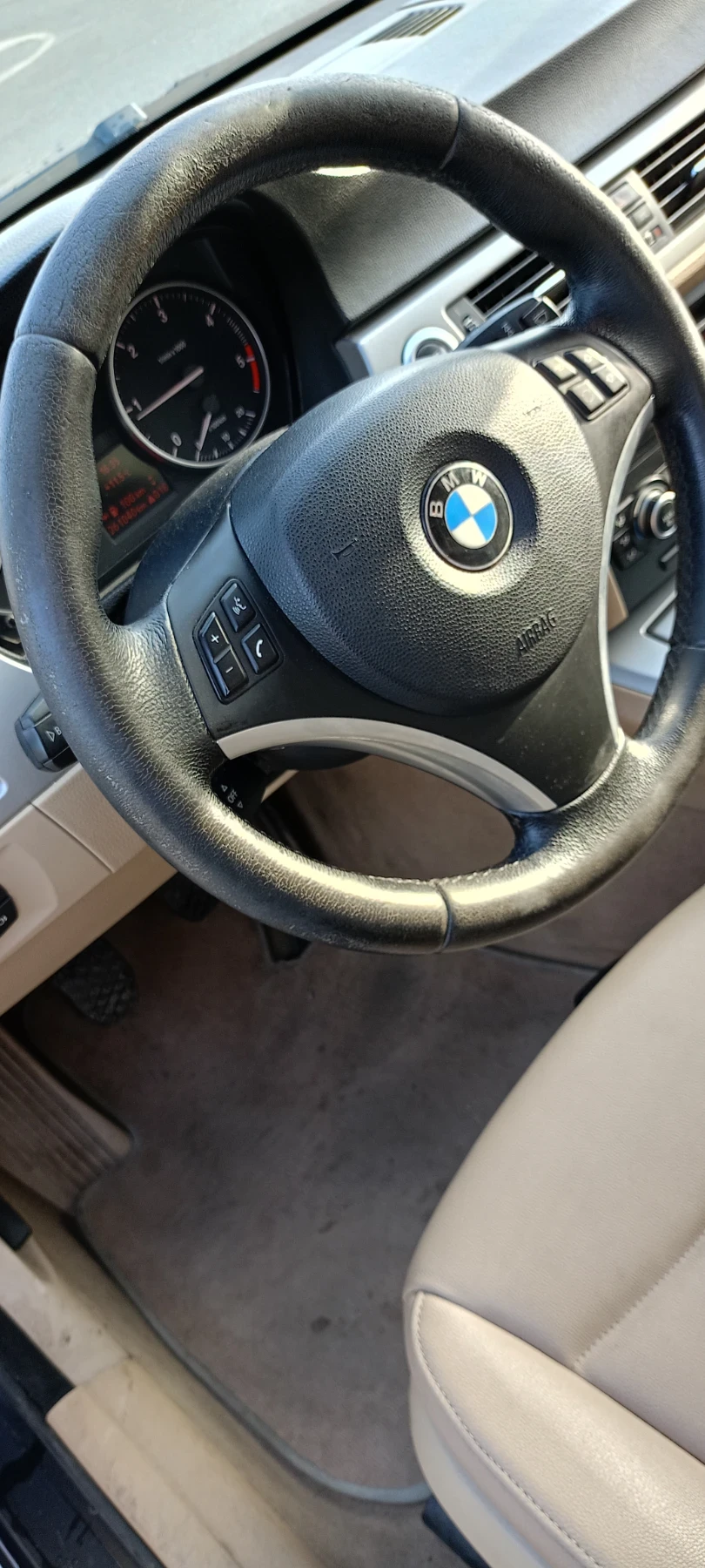 BMW 320 E91, снимка 8 - Автомобили и джипове - 56073606