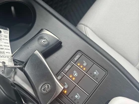 Lexus UX 300h  CARFAX, снимка 10