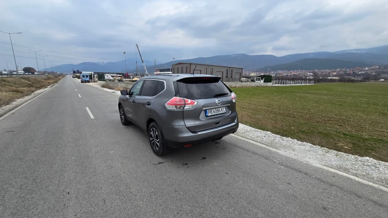 Nissan Rogue, снимка 2 - Автомобили и джипове - 48992751