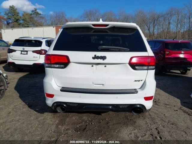 Jeep Grand cherokee, снимка 17 - Автомобили и джипове - 48724912