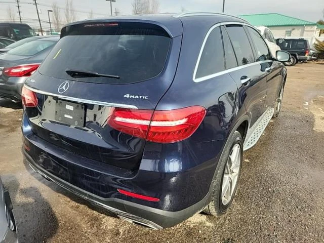 Mercedes-Benz GLC 300 4MATIC* AMG-Pack* Burmester* FULL LED* Пано* Подгр, снимка 5 - Автомобили и джипове - 48975361