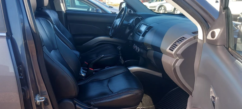 Peugeot 4007 2.2 HDI-4X4-6+ 1МЕСТА, КОЖЕН САЛОН , НАВИГАЦИЯ - 11599 лв. - 31142442 | Car24.bg