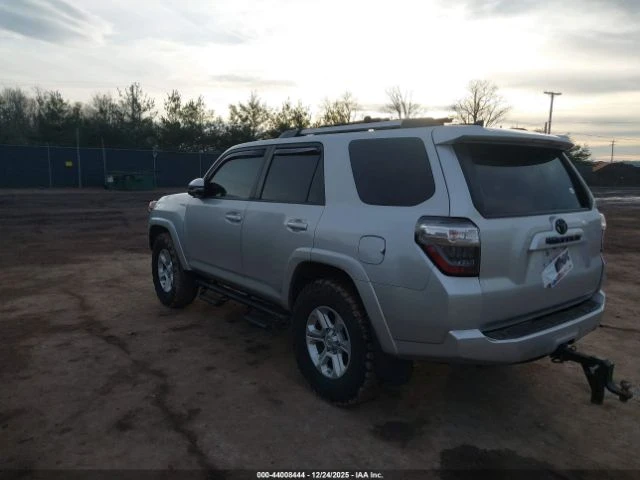 Toyota 4runner SR5 PREMIUM, снимка 13 - Автомобили и джипове - 53440388
