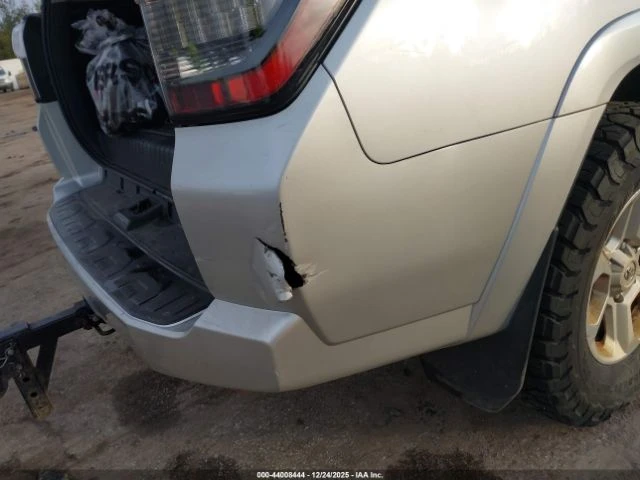 Toyota 4runner SR5 PREMIUM, снимка 6 - Автомобили и джипове - 53440388