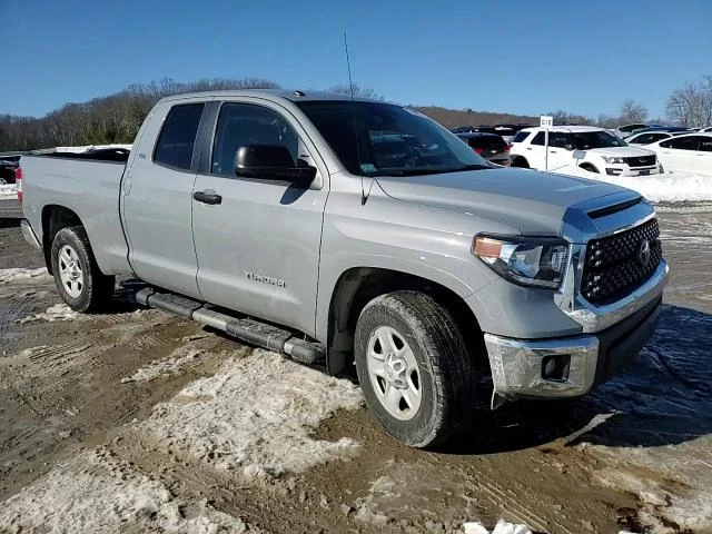 Toyota Tundra 4.6l Sr5, снимка 13 - Автомобили и джипове - 54072568