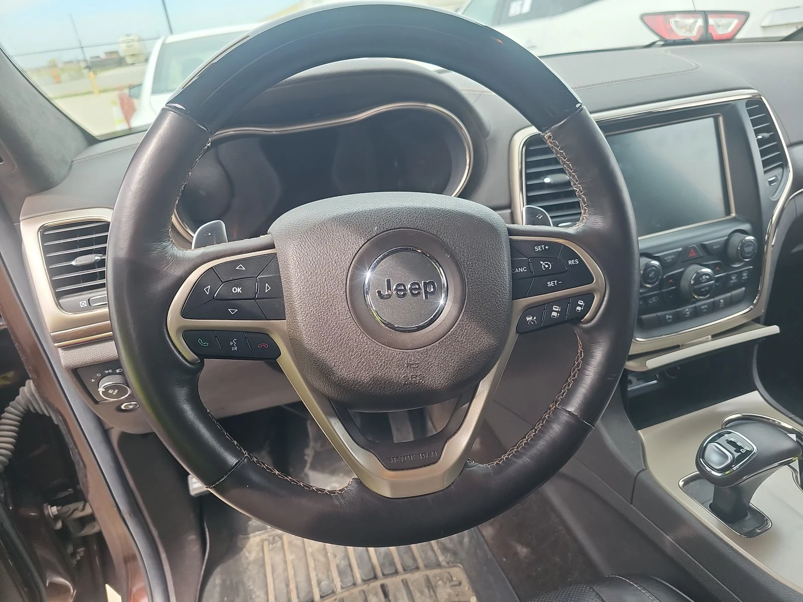 Jeep Grand cherokee SUMMIT* 8ZF* HEMI* Distronic* Подгрев* Обдух* Пано - изображение 9