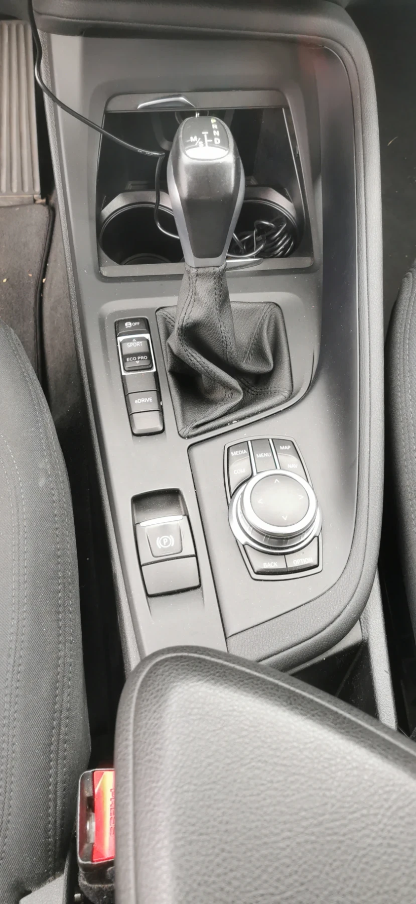 BMW X1, снимка 10 - Автомобили и джипове - 54597060
