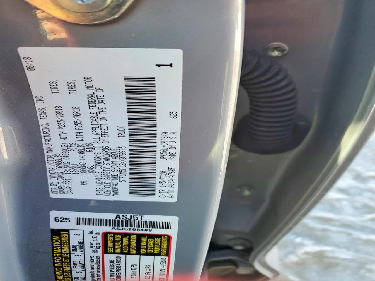 Toyota Tundra 4.6l Sr5, снимка 12 - Автомобили и джипове - 54072568