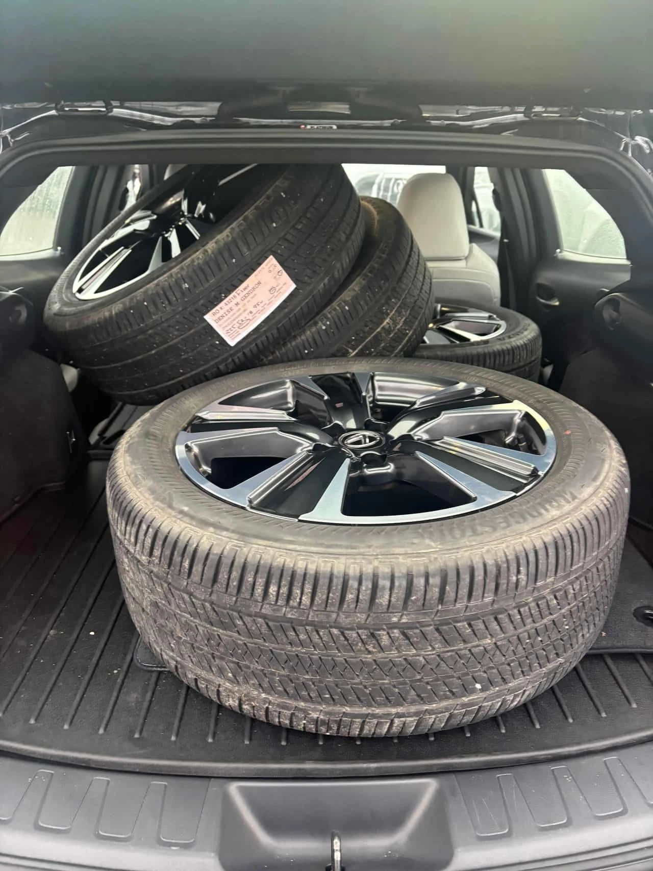 Lexus UX 300h  CARFAX, снимка 11 - Автомобили и джипове - 54172249