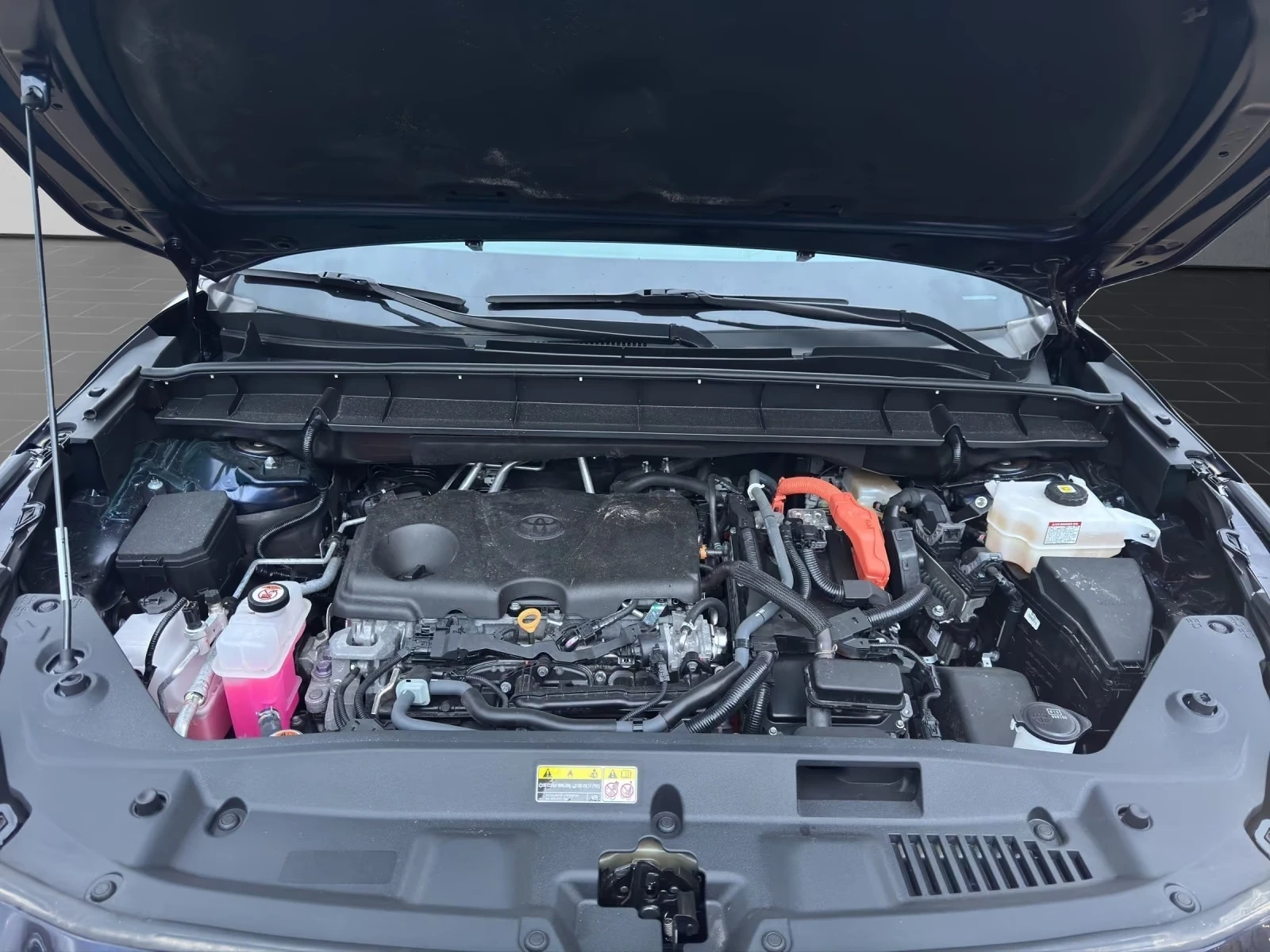 Toyota Highlander 2.5 HEV/LUXURY/7S/247HP/4x4/CAM/NAVI/341h, снимка 6 - Автомобили и джипове - 56200877
