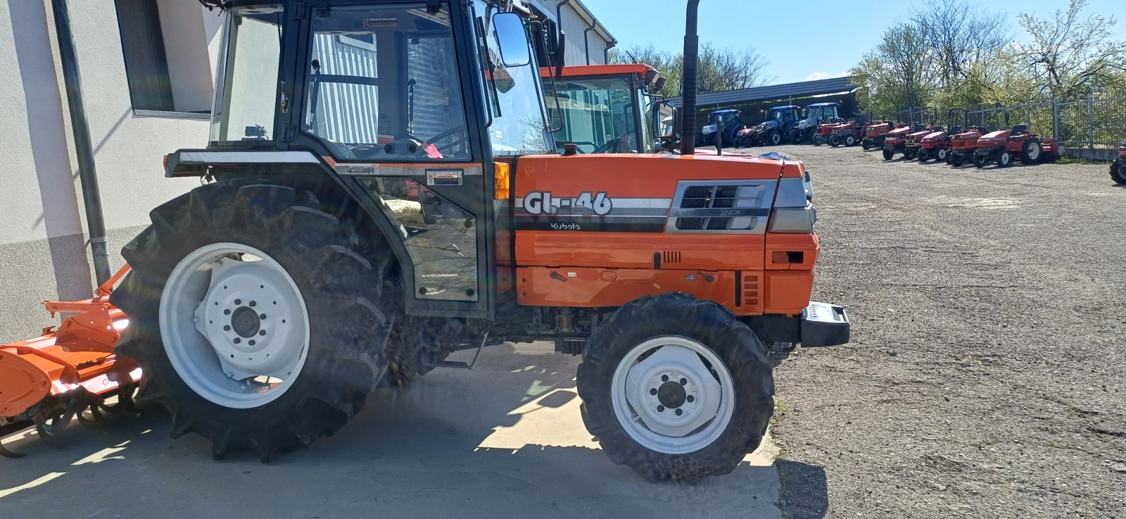Трактор Kubota GL46