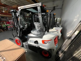 ����� �� �������� �� ������� Bobcat D25NXP