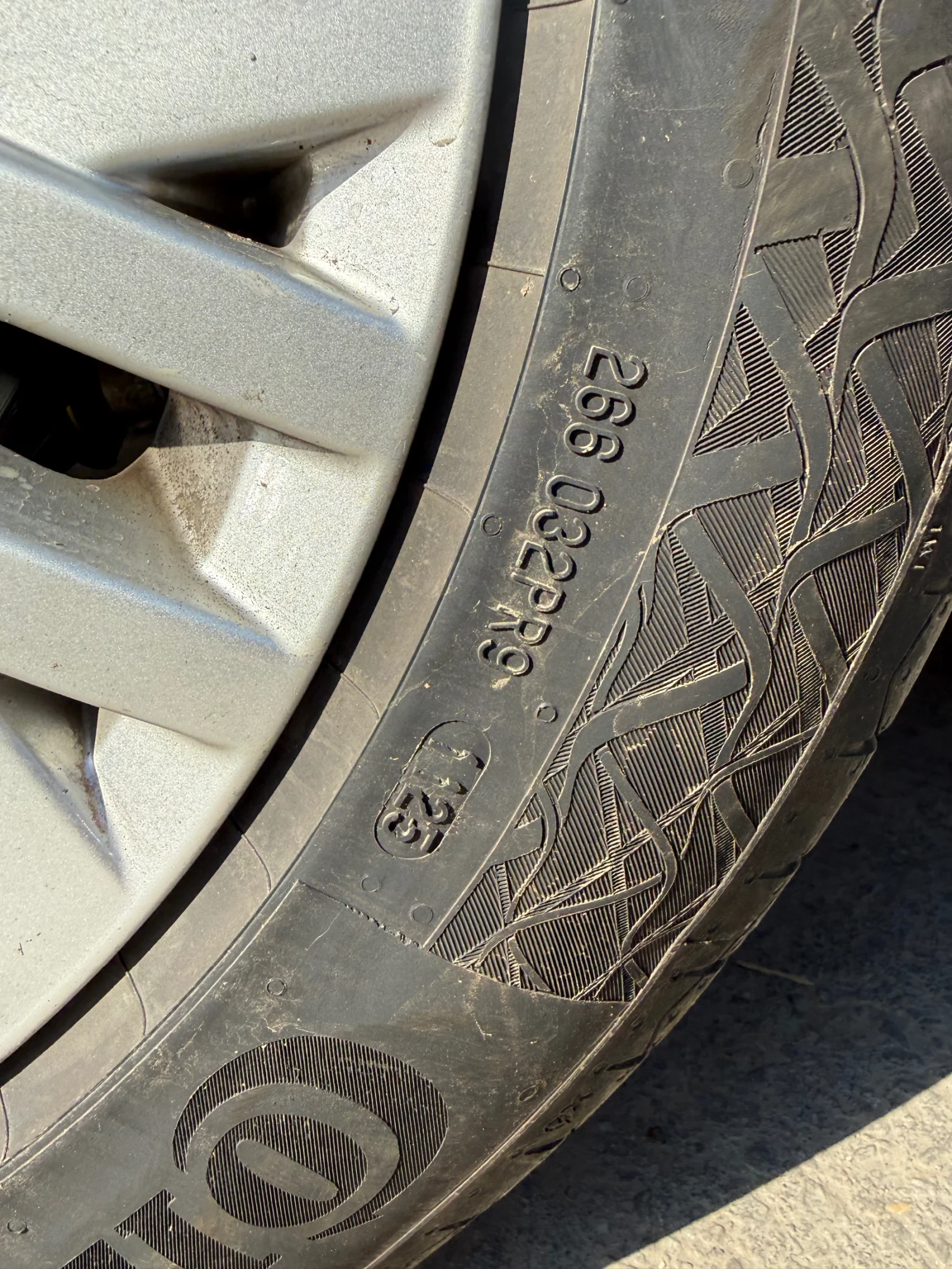 Гуми Летни 225/55R17, снимка 3 - Гуми и джанти - 55231251