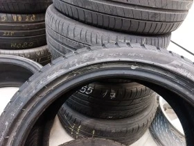 Гуми Зимни 225/40R18, снимка 8 - Гуми и джанти - 44049953