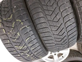 Гуми Зимни 225/40R18, снимка 3 - Гуми и джанти - 44049953