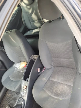 Renault Laguna На части 128 кс - 5 € / 9.78 лв. - 86240532 9