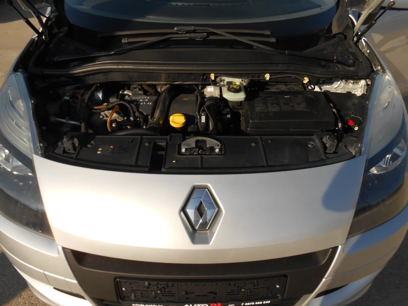 Renault Scenic 1.5d-Navi-Euro-5A, снимка 9 - Автомобили и джипове - 47349294