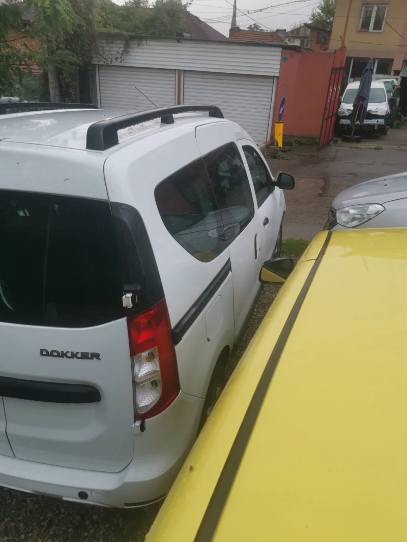 Dacia Dokker 1.6 газ - клима, снимка 4 - Автомобили и джипове - 47469508