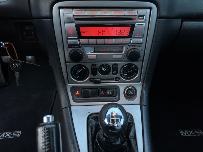 Mazda Mx-5 Без ръжда!  , снимка 16 - Автомобили и джипове - 52368209