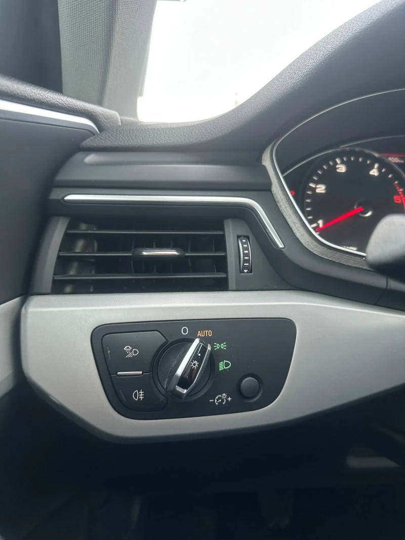 Audi A4 2.0tdi B9, снимка 9 - Автомобили и джипове - 53263250