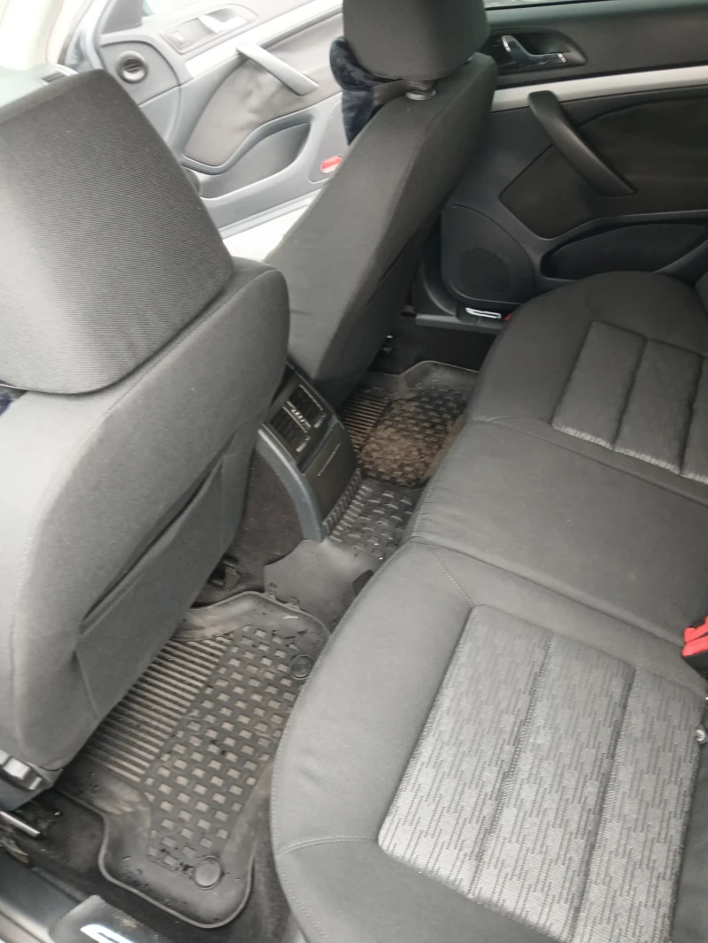 Skoda Octavia 1.6 TDI DSG, снимка 6 - Автомобили и джипове - 53581561