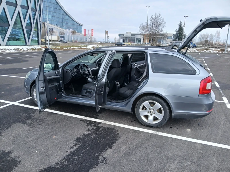 Skoda Octavia 1.6 TDI DSG, снимка 12 - Автомобили и джипове - 53581561