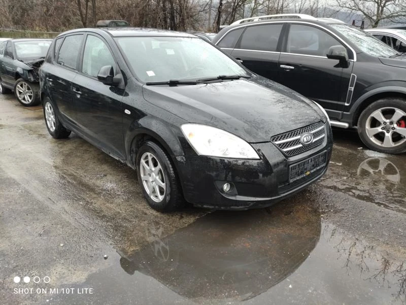 Kia Ceed 1.6CRDI, снимка 1 - Автомобили и джипове - 39858094