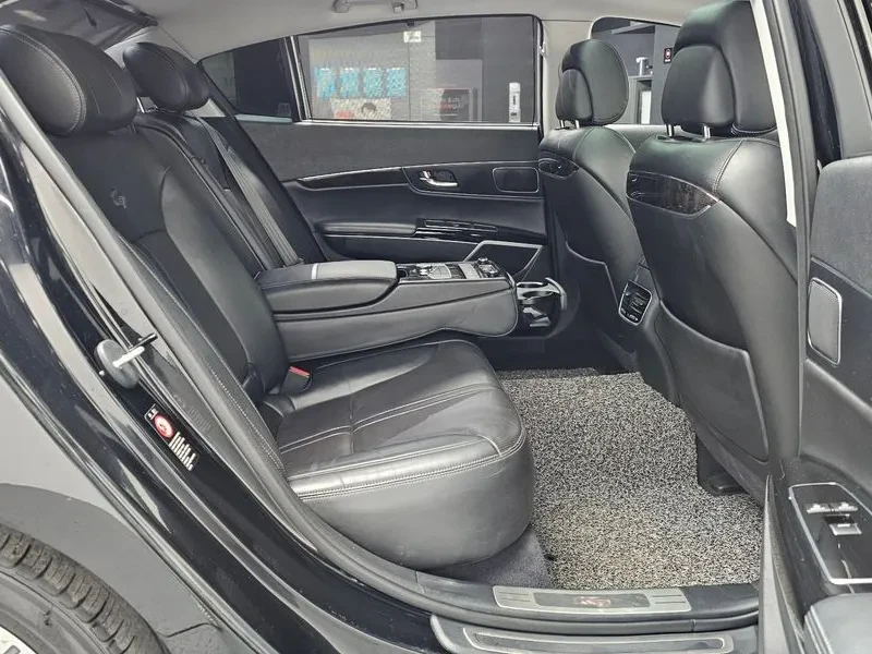 Kia K9 3.3 | Mobile.bg � ����������� 12