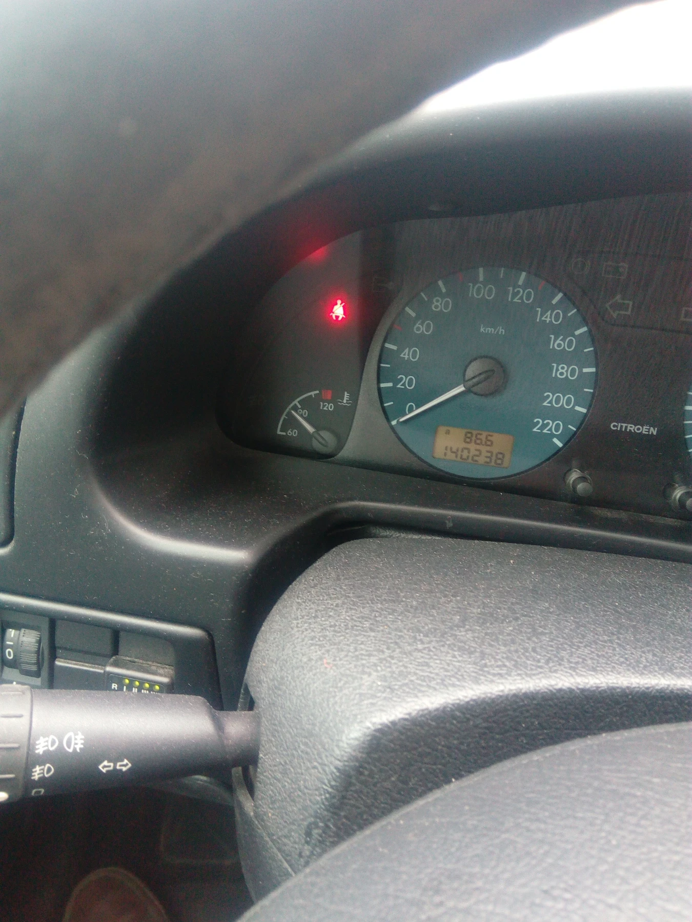 Citroen Xsara Exclusive 1.6i - изображение 6