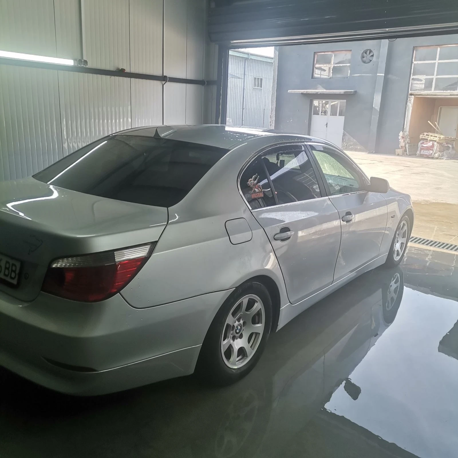 BMW 520  - изображение 2