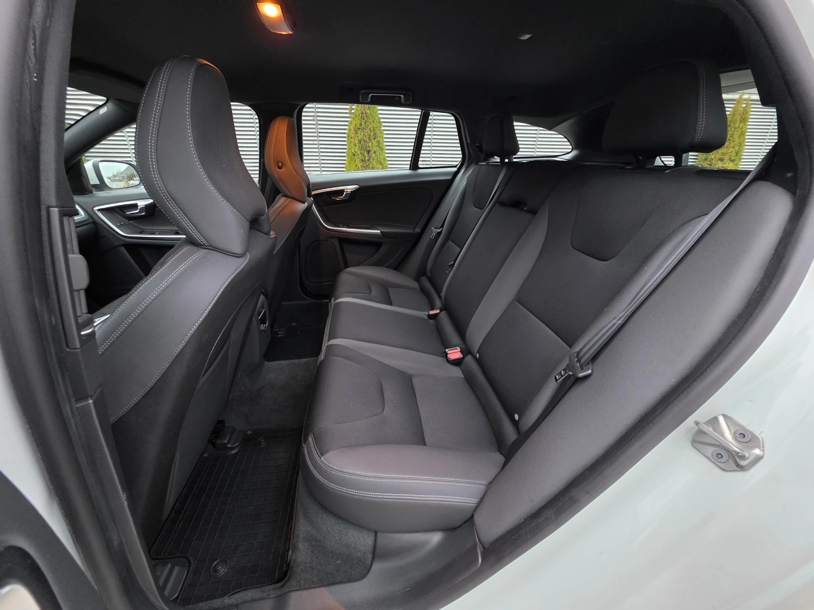 Volvo V60 facelift-2.0 D4-163hp. | Mobile.bg � ����������� 13