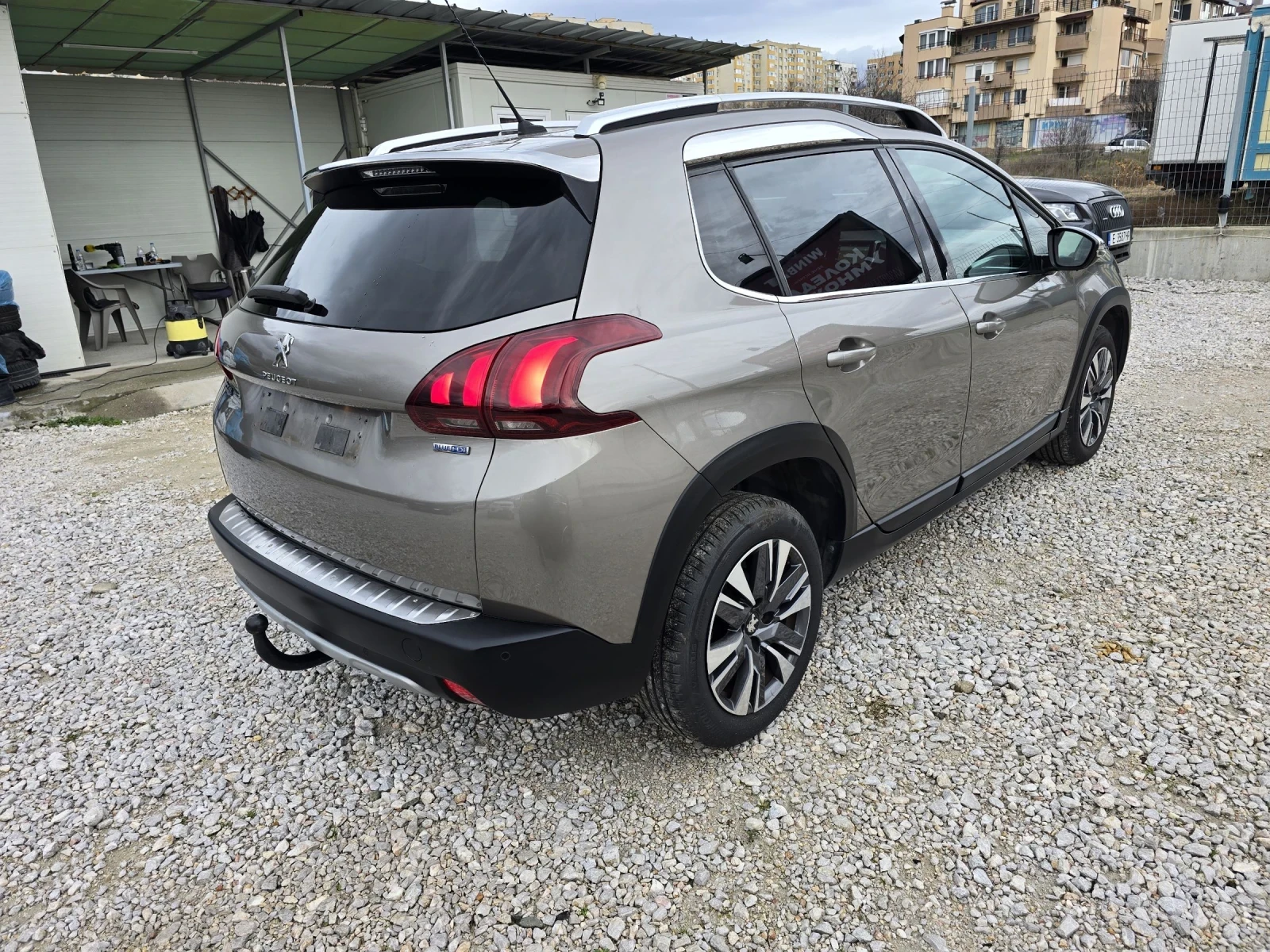Peugeot 2008 1.6 HDI ALLURE EURO6 - изображение 8