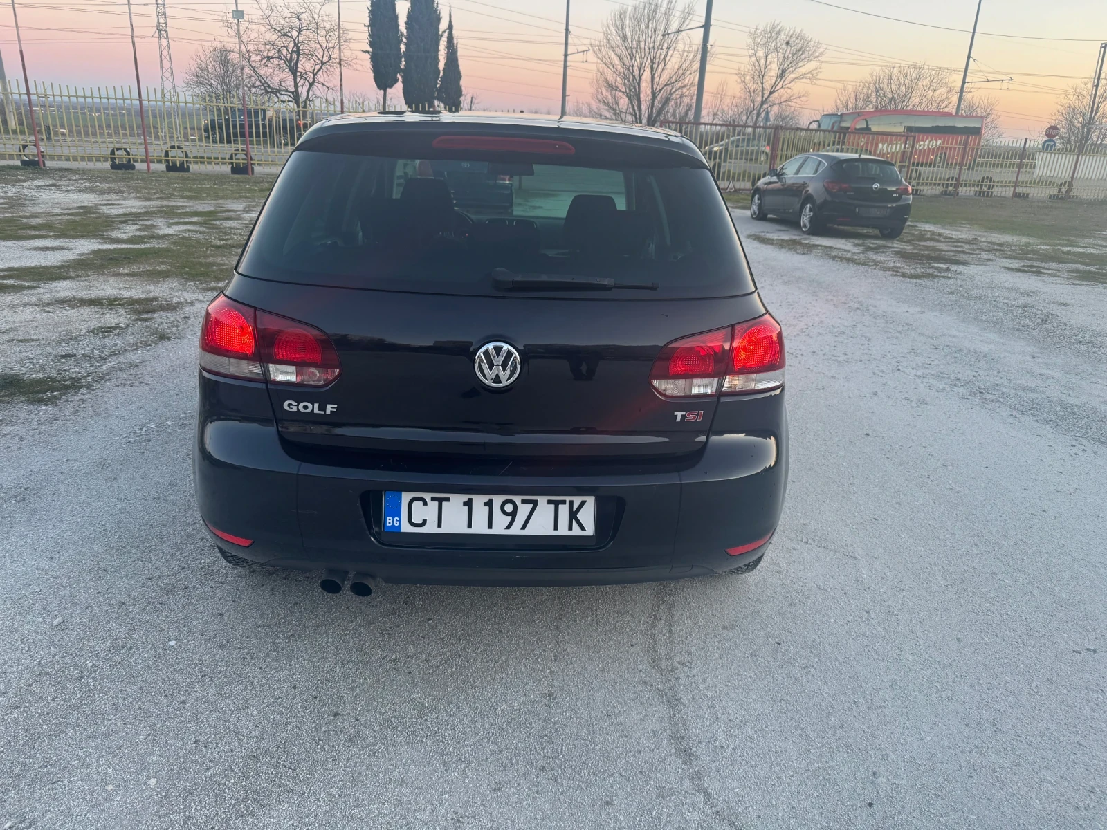 VW Golf 1.4 TSI 160 2010 Автомат, снимка 4 - Автомобили и джипове - 53835733