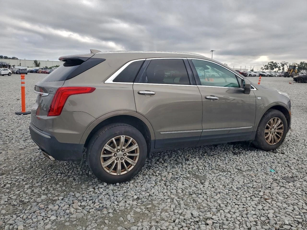 Cadillac XT5 LUXURY, снимка 5 - Автомобили и джипове - 54038464