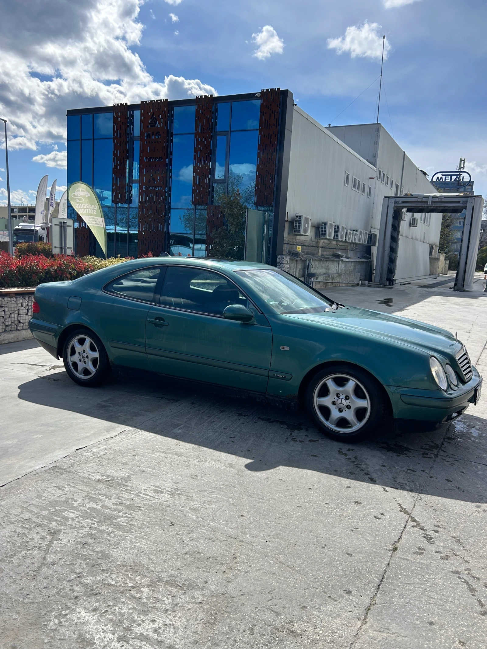 Mercedes-Benz CLK, снимка 3 - Автомобили и джипове - 54371093