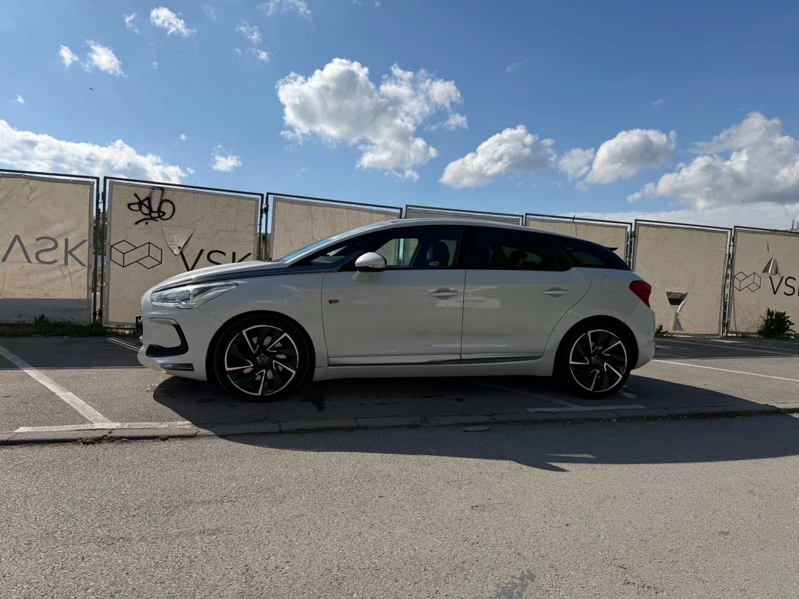 Citroen DS5, снимка 4 - Автомобили и джипове - 54395503