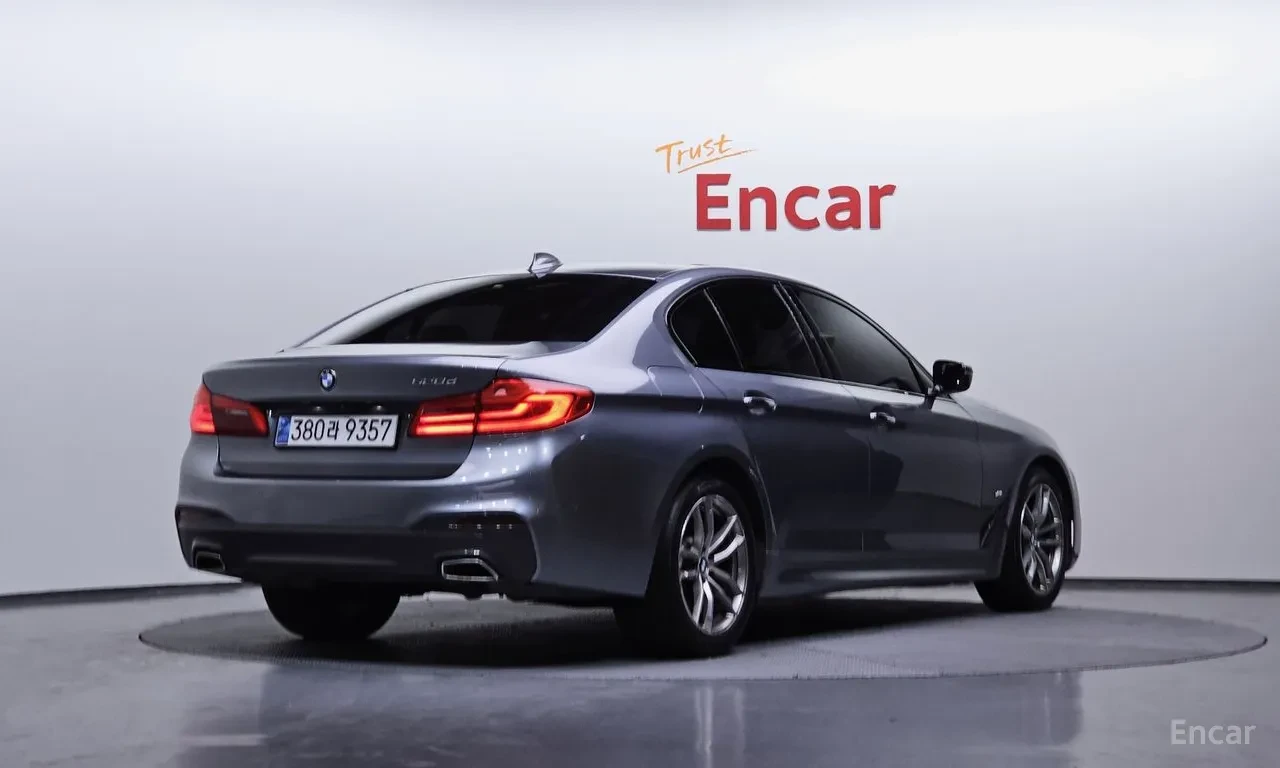 BMW 520 M SPORT , снимка 2 - Автомобили и джипове - 54564188