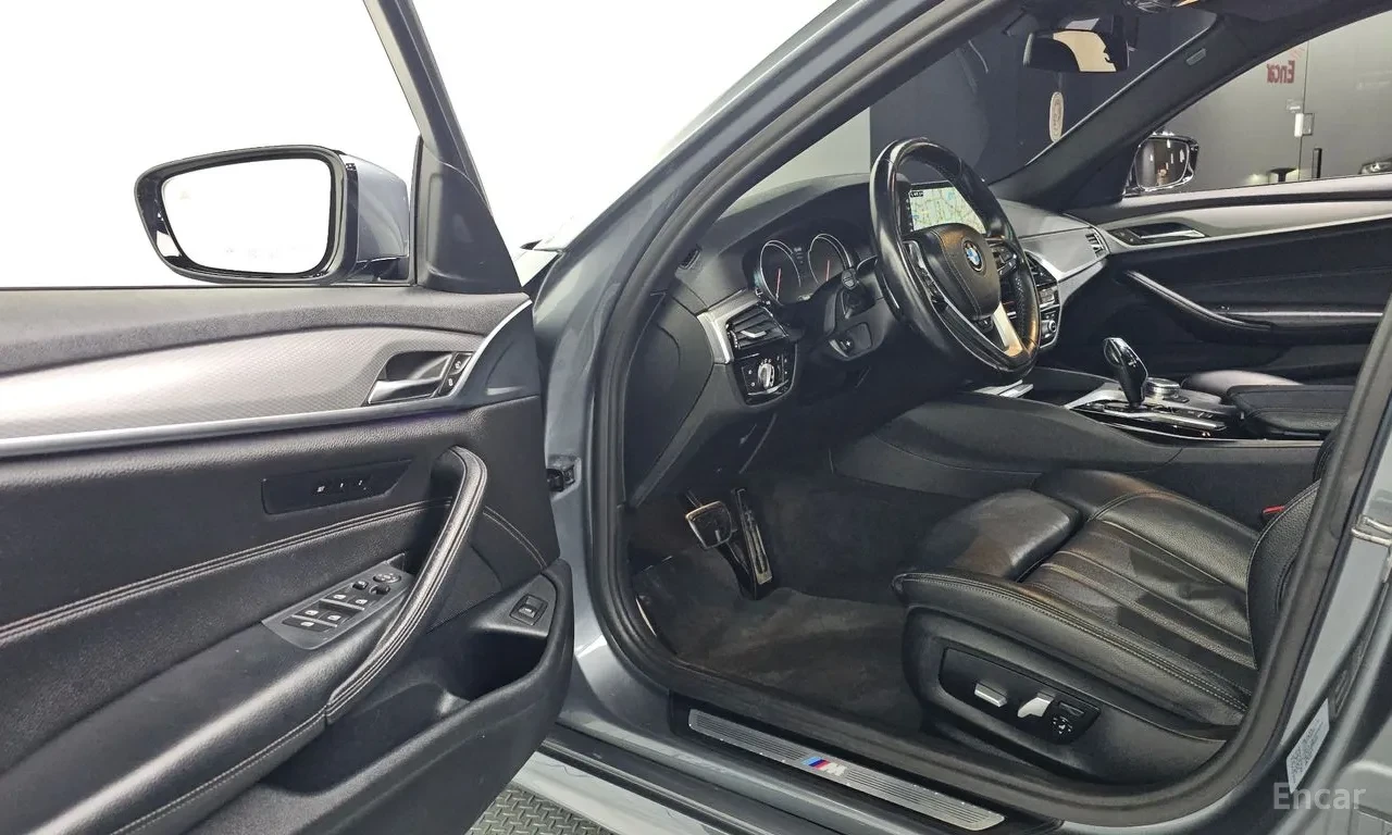 BMW 520 M SPORT , снимка 9 - Автомобили и джипове - 54564188
