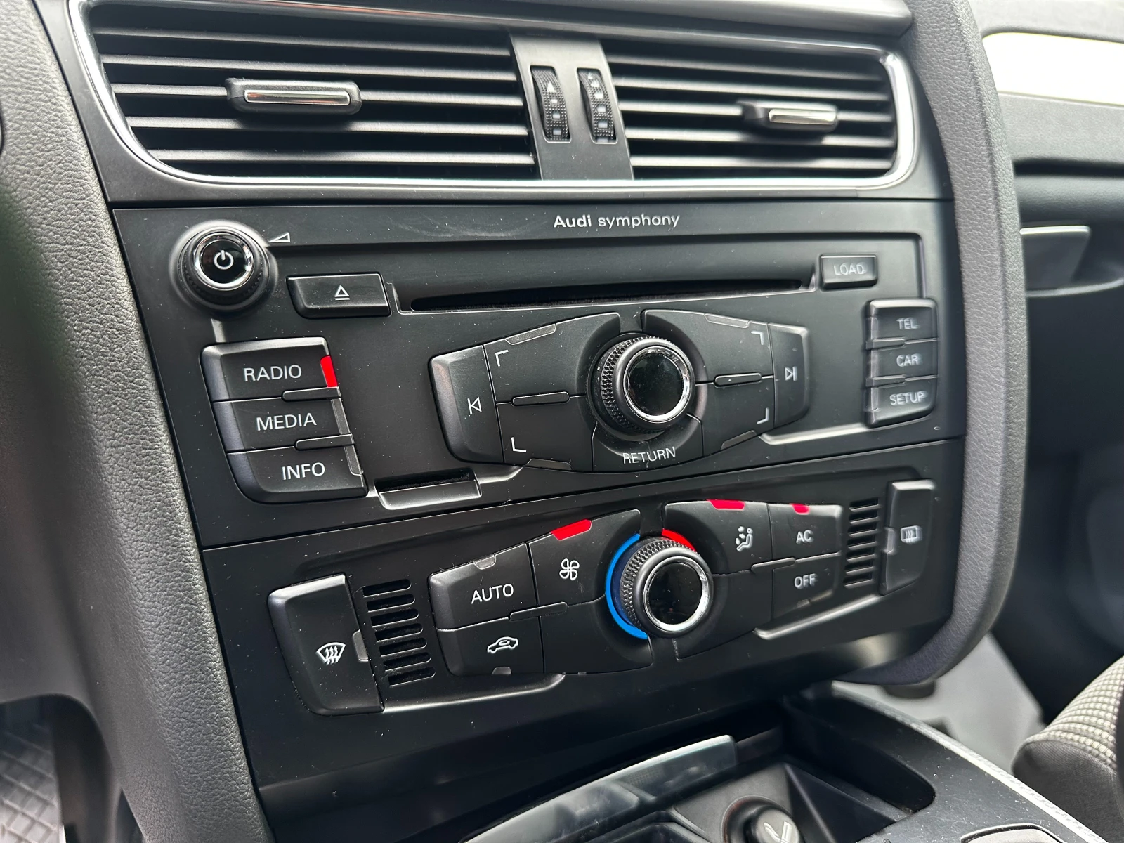 Audi A4 Avant 3.0d 239 к.с. quattro, снимка 14 - Автомобили и джипове - 54709953