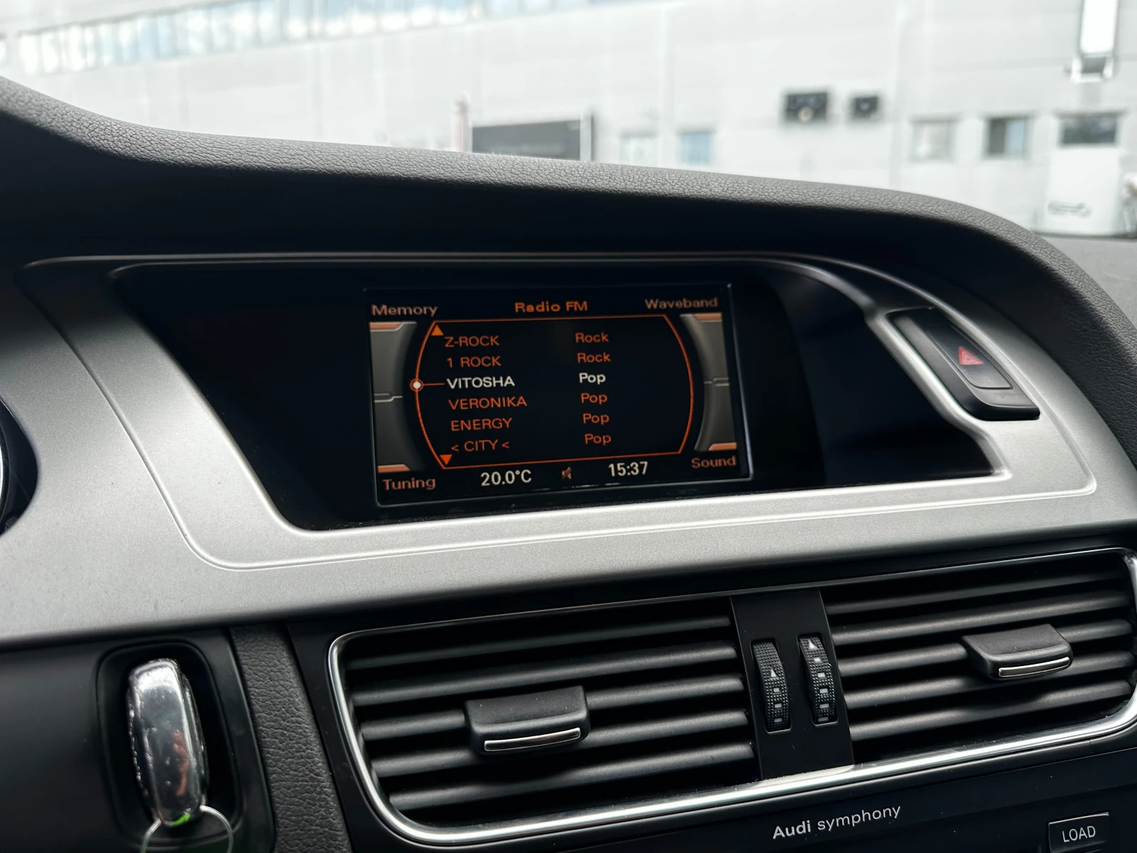 Audi A4 Avant 3.0d 239 к.с. quattro, снимка 15 - Автомобили и джипове - 54709953