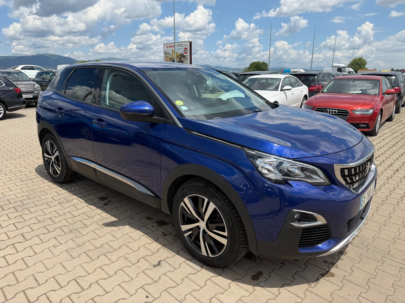 Peugeot 3008 1.5HDI Allure AVTOMAT/NAVI/KAMERA/KOJA EURO 6, снимка 4 - Автомобили и джипове - 54957992