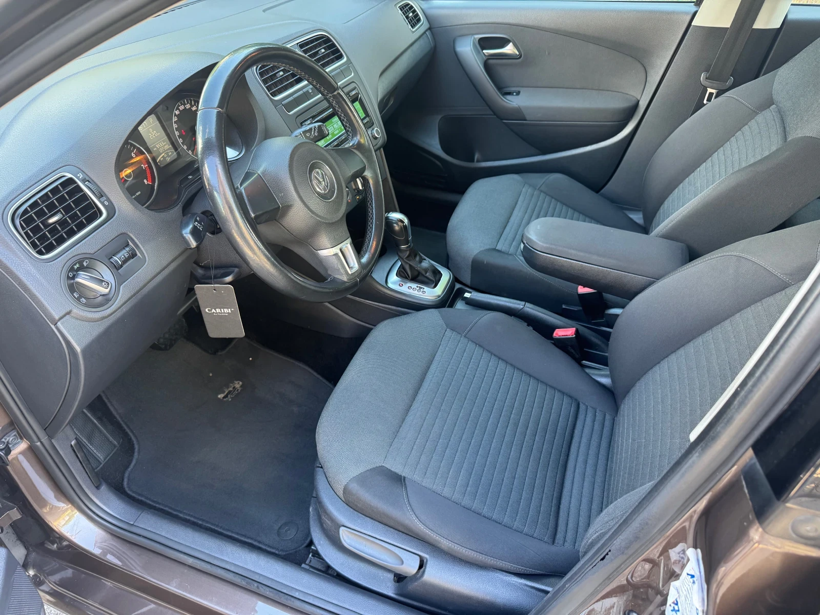 VW Polo 1.2TSi Автоматик, снимка 8 - Автомобили и джипове - 54984562