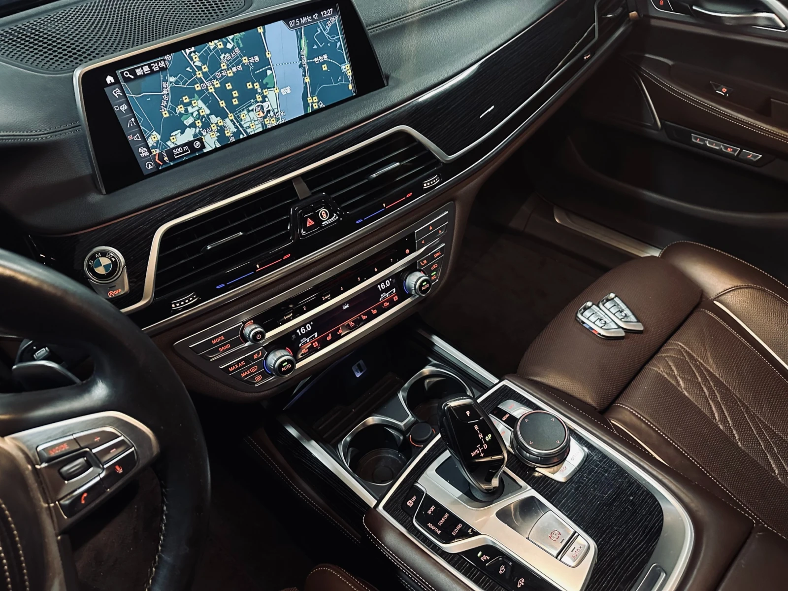 BMW 740 LONG* M SPORT* DIS* SOFT-CLOSE* �����* �����* TV*  | Mobile.bg � ����������� 12