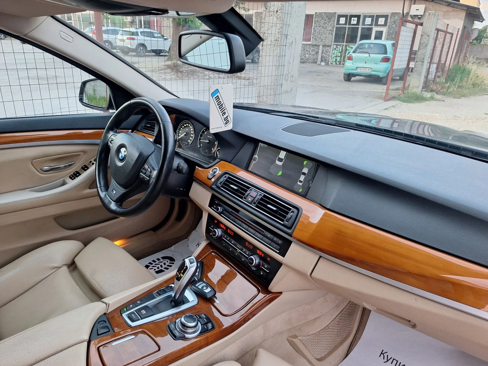 BMW 530 XD* АВТОМАТ-8ck/НАВИ/КСЕНОН/ХЕДЪП/ФУЛЛ/ТОП-ТОП* , снимка 11 - Автомобили и джипове - 55147060