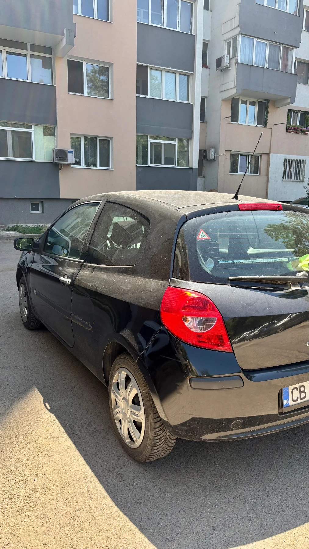 Renault Clio 1.2 16V, снимка 3 - Автомобили и джипове - 55486228