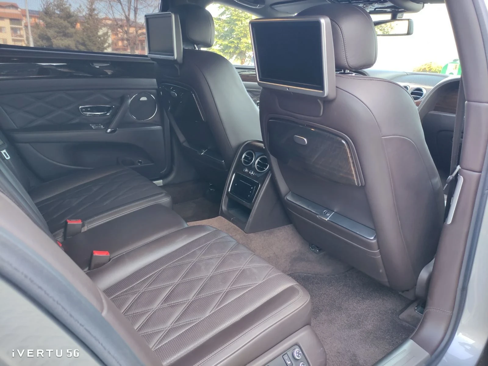 Bentley Flying Spur W12 Бартер, снимка 12 - Автомобили и джипове - 56266328