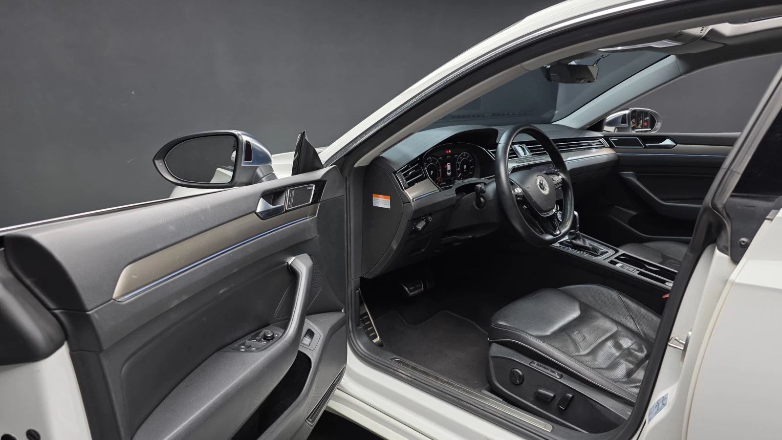 VW Arteon 2.0 TDI Prestige, снимка 9 - Автомобили и джипове - 56739160